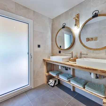 Le Refuge Du Bucheron Σαλέ